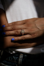 Load image into Gallery viewer, Ring Vergina - gold 18 carats and silver 925 set with sapphires